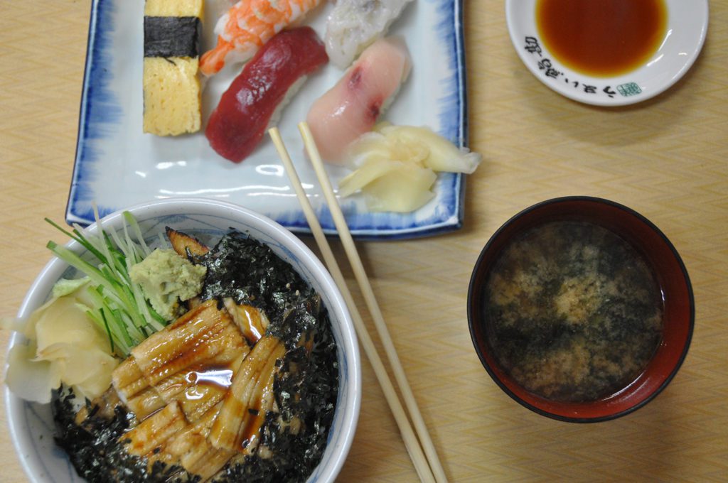 事情+ + + +在+东京筑地鱼+ +市场+寿司